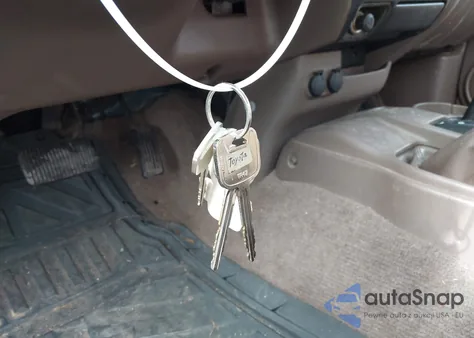 1998 Toyota Tacoma из США, поврежденный, VIN 4TAWM72N5WZ010183